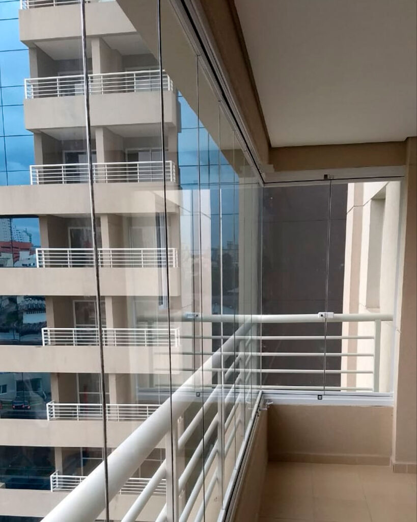 envidraçamento de sacada em apartamento em são paulo